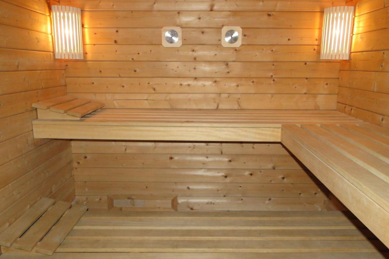 Gite 1805 Montagnes Du Jura Avec Spa Et Sauna Classe 3 Etoiles Foncine-le-Haut Ngoại thất bức ảnh