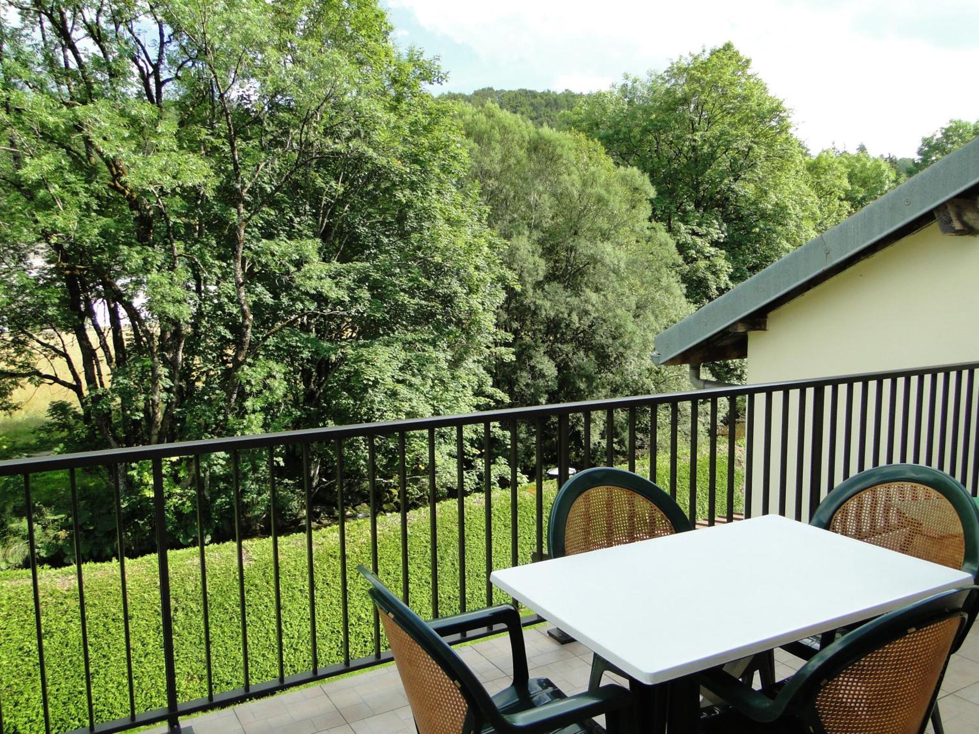 Gite 1805 Montagnes Du Jura Avec Spa Et Sauna Classe 3 Etoiles Foncine-le-Haut Ngoại thất bức ảnh